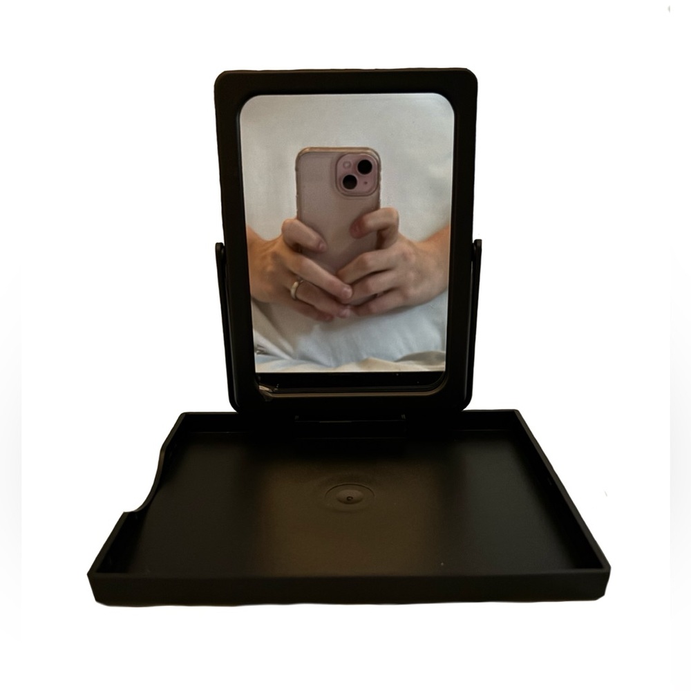 Travel Vanity Mary-Kay